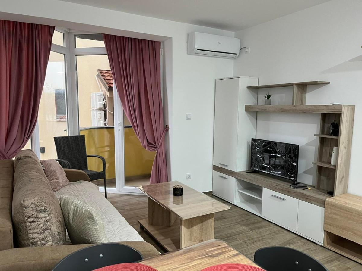 Hn Lux & Spa Veliko Gradište Exterior foto